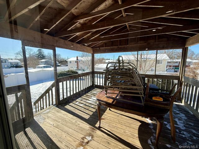 8 Speed Street, Brentwood, NY 11717