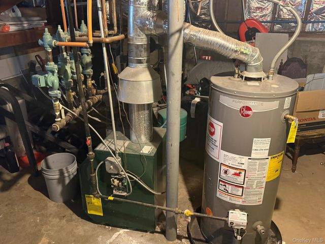 8 Speed Street, Brentwood, NY 11717