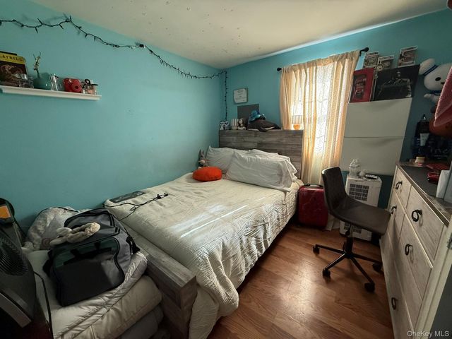 8 Speed Street, Brentwood, NY 11717