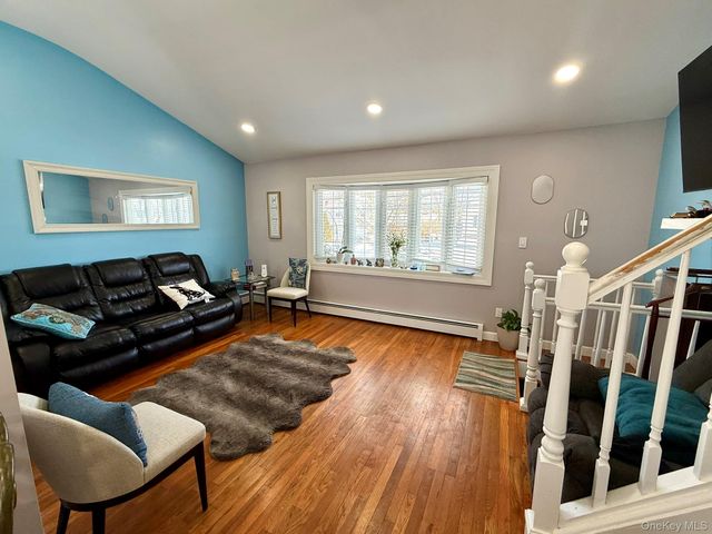 8 Speed Street, Brentwood, NY 11717