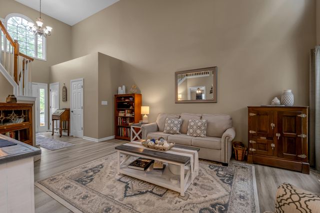 297 Shoreside Drive, Lexington, KY 40515