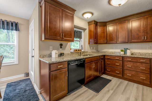 297 Shoreside Drive, Lexington, KY 40515