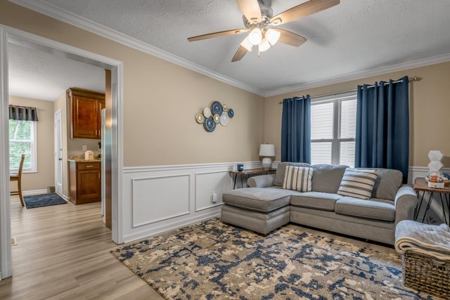 297 Shoreside Drive, Lexington, KY 40515