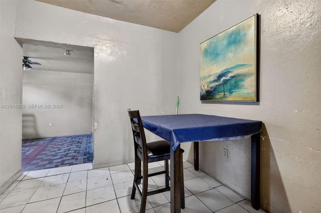 1211 NW 37th St, Miami, FL 33142