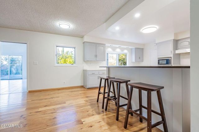 2085 Rayshire Street, Thousand Oaks, CA 91362