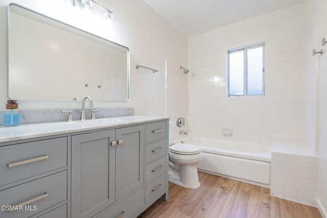 2085 Rayshire Street, Thousand Oaks, CA 91362
