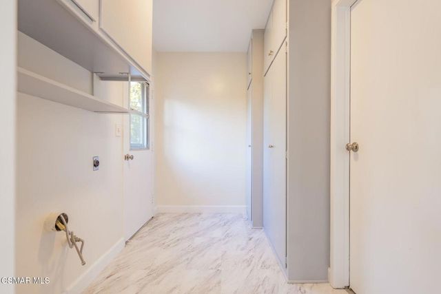 2085 Rayshire Street, Thousand Oaks, CA 91362