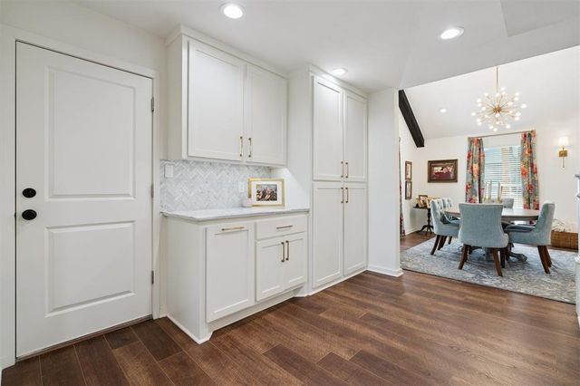 703 Rolling Meadow Drive, Noble, OK 73068