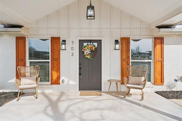 703 Rolling Meadow Drive, Noble, OK 73068