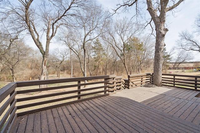 703 Rolling Meadow Drive, Noble, OK 73068