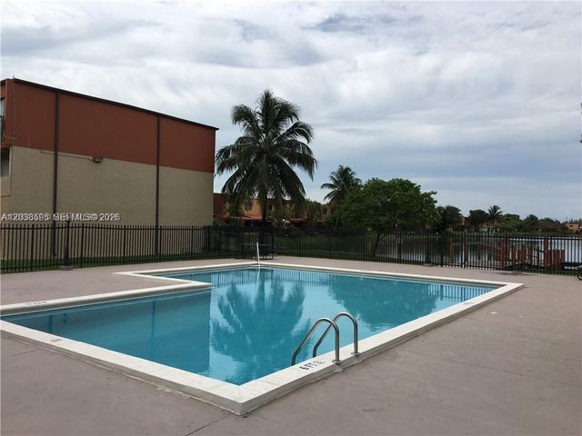 315 NW 109th Ave 207, Miami, FL 33172