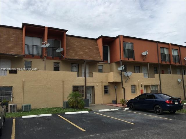 315 NW 109th Ave 207, Miami, FL 33172
