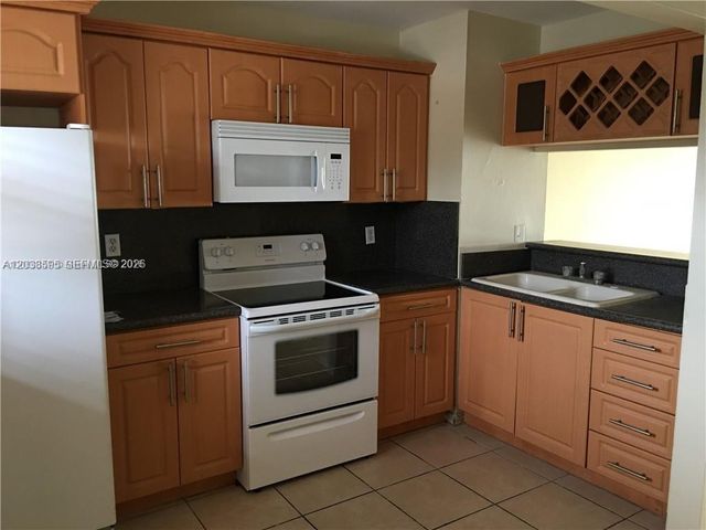 315 NW 109th Ave 207, Miami, FL 33172