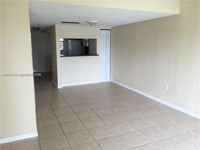315 NW 109th Ave 207, Miami, FL 33172