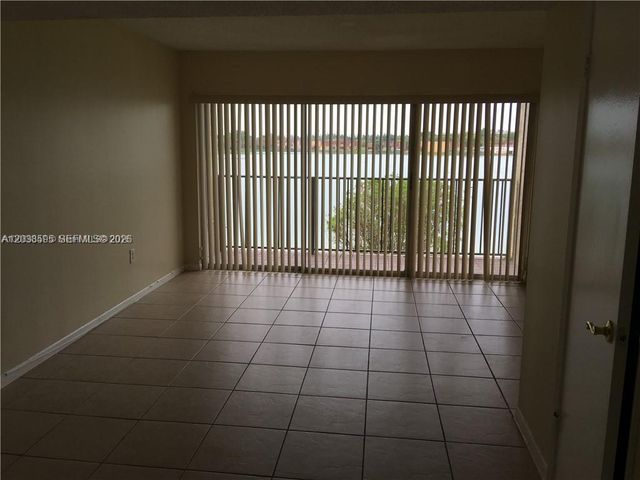 315 NW 109th Ave 207, Miami, FL 33172