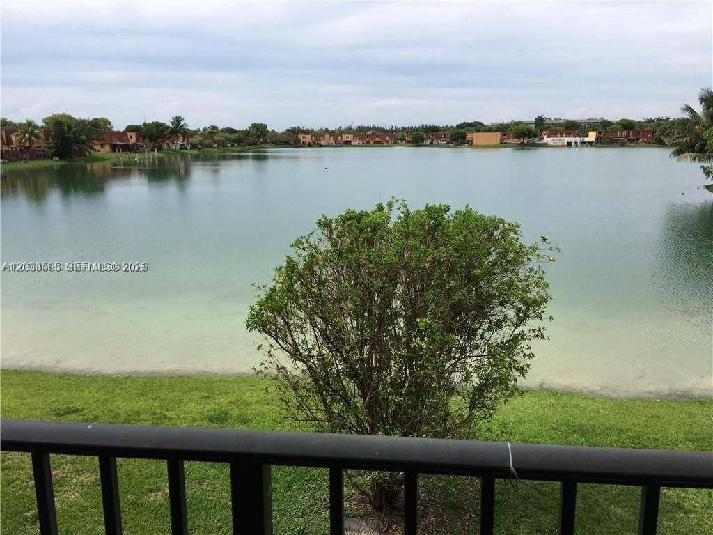 315 NW 109th Ave 207, Miami, FL 33172