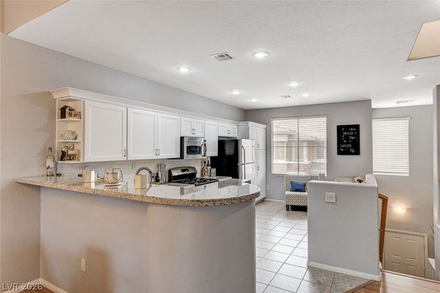 656 Peachy Canyon Circle 202, Las Vegas, NV 89144