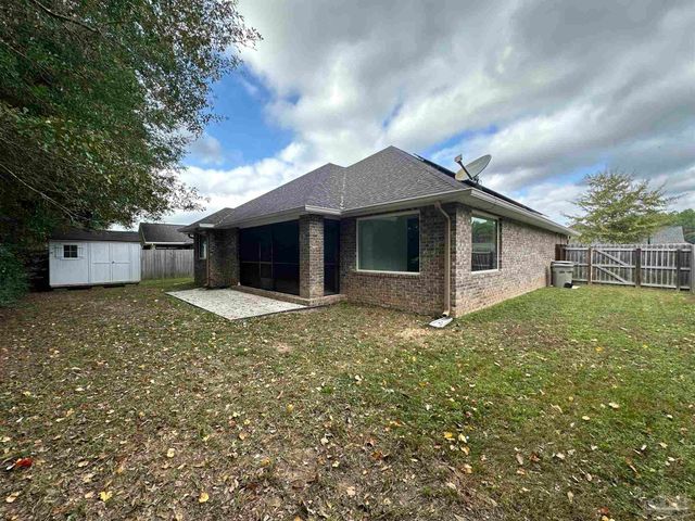 7329 Farmers Rd, Pensacola, FL 32526