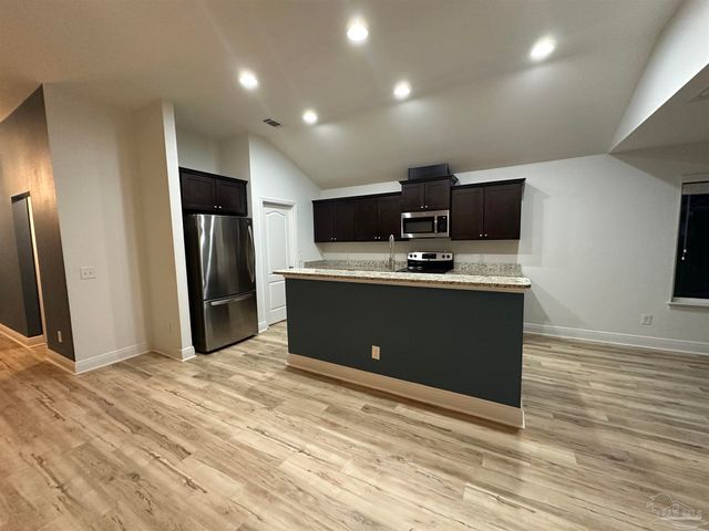 7329 Farmers Rd, Pensacola, FL 32526