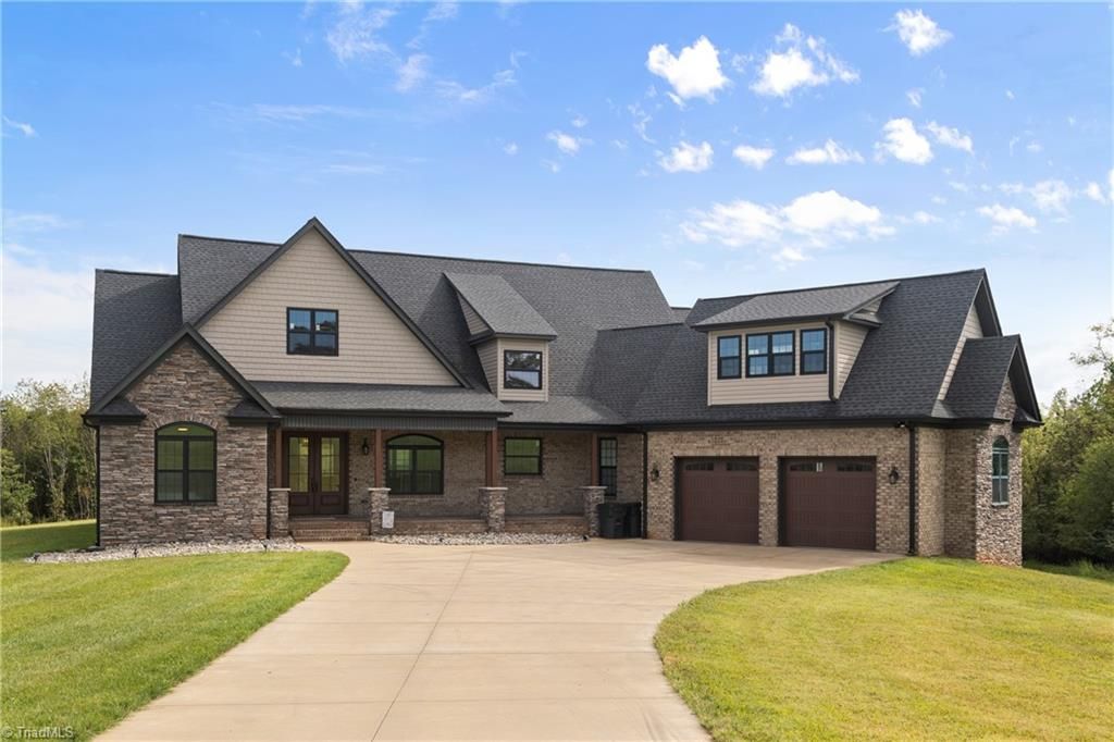1561 Horseshoe Road, Westfield, NC 27053
