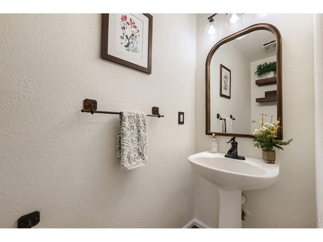 1934 Rannoch Dr, Longmont, CO 80504