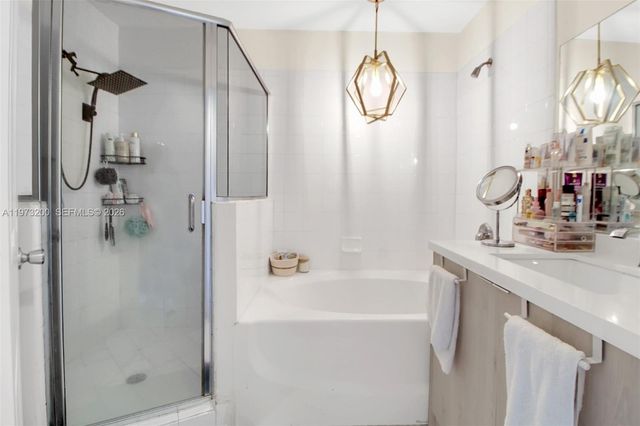 742 NE 90th St 402, Miami, FL 33138