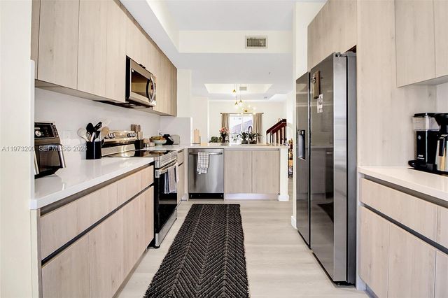 742 NE 90th St 402, Miami, FL 33138