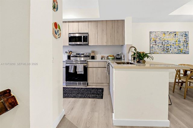 742 NE 90th St 402, Miami, FL 33138