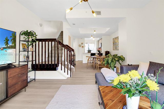 742 NE 90th St 402, Miami, FL 33138