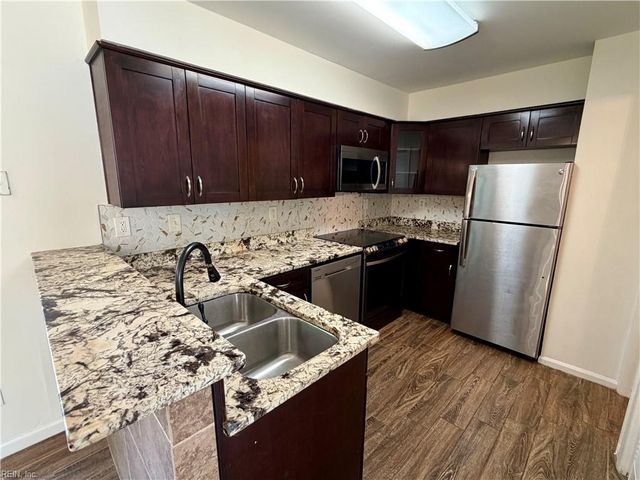 3903 Kiwanis Loop, Virginia Beach, VA 23456