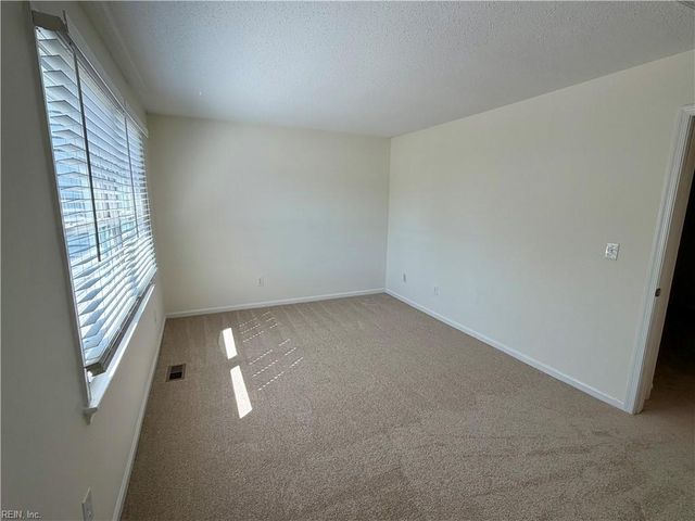 3903 Kiwanis Loop, Virginia Beach, VA 23456