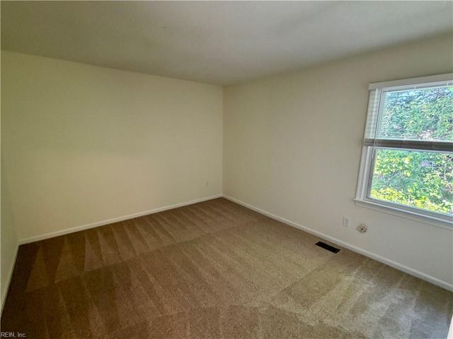 3903 Kiwanis Loop, Virginia Beach, VA 23456