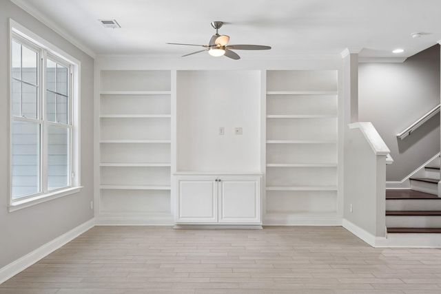 2069 Kings Gate Lane, Mount Pleasant, SC 29466