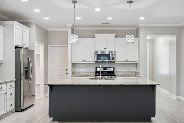 2069 Kings Gate Lane, Mount Pleasant, SC 29466