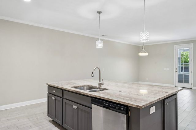 2069 Kings Gate Lane, Mount Pleasant, SC 29466