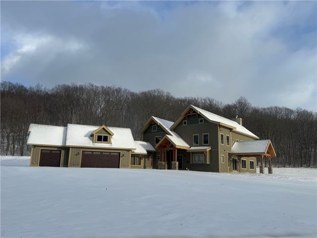 223 Deer Fern Drive, Donegal, PA 15501