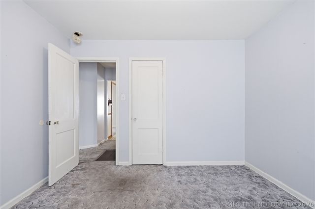 911 N Roosevelt Avenue, Sand Springs, OK 74063