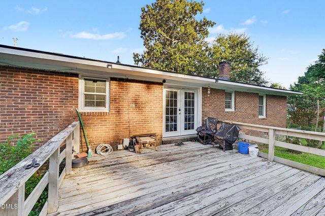 2052 Mango Circle, Fayetteville, NC 28304