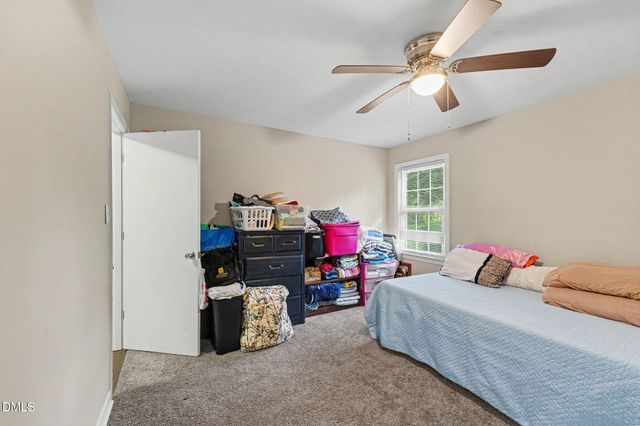 2052 Mango Circle, Fayetteville, NC 28304