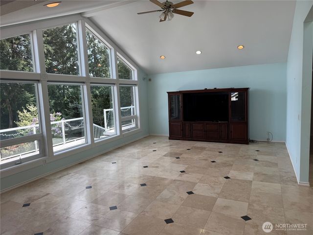 257 Never Give Up Road, Brinnon, WA 98320