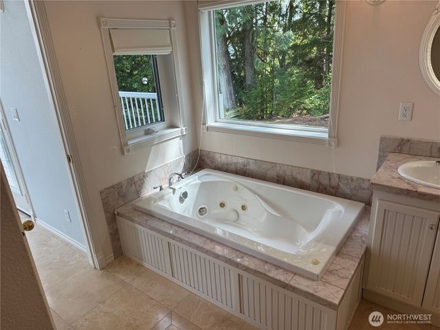 257 Never Give Up Road, Brinnon, WA 98320