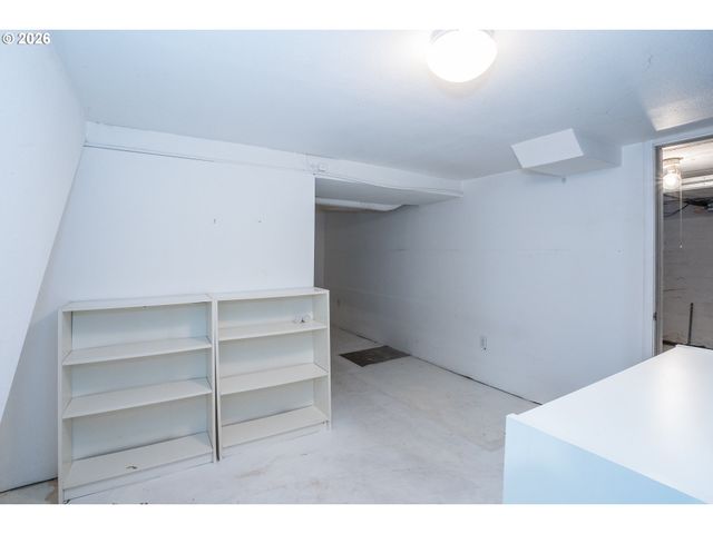 305 Ne 26TH Ave, Portland, OR 97232