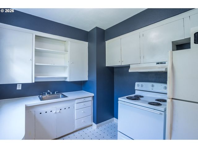 305 Ne 26TH Ave, Portland, OR 97232