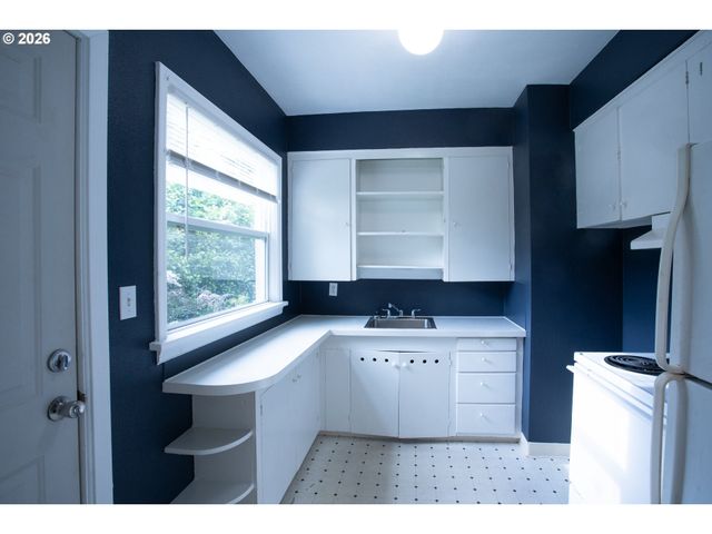 305 Ne 26TH Ave, Portland, OR 97232