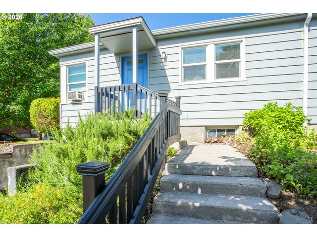 305 Ne 26TH Ave, Portland, OR 97232