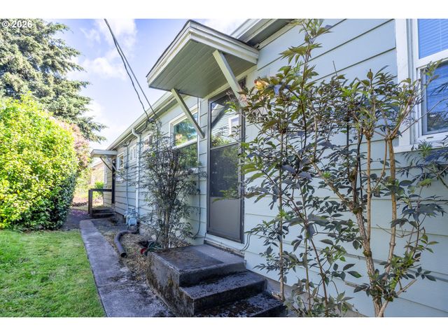 305 Ne 26TH Ave, Portland, OR 97232