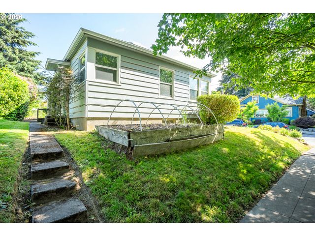 305 Ne 26TH Ave, Portland, OR 97232