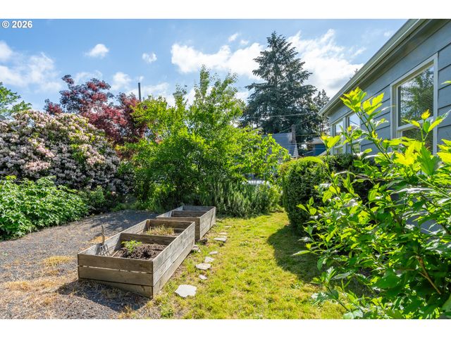 305 Ne 26TH Ave, Portland, OR 97232
