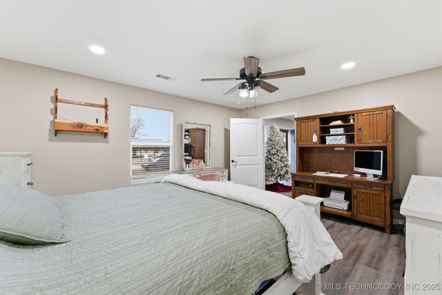 1175 W Pine Street, Westville, OK 74965