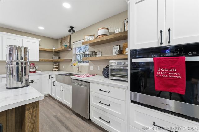 1175 W Pine Street, Westville, OK 74965